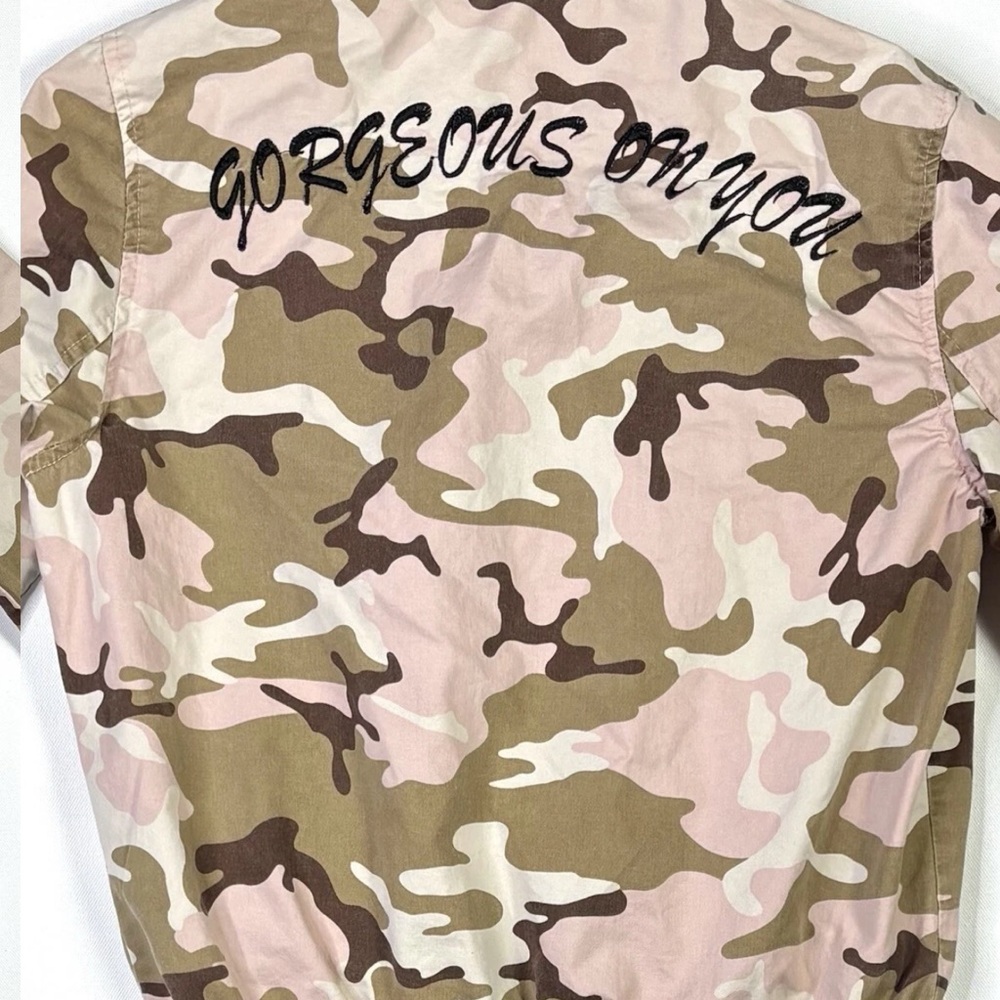 Love Tree Camo Bomber Jacket - Picture 10 of 11